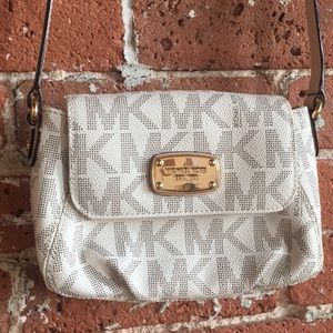 MK CROSSBODY BAG